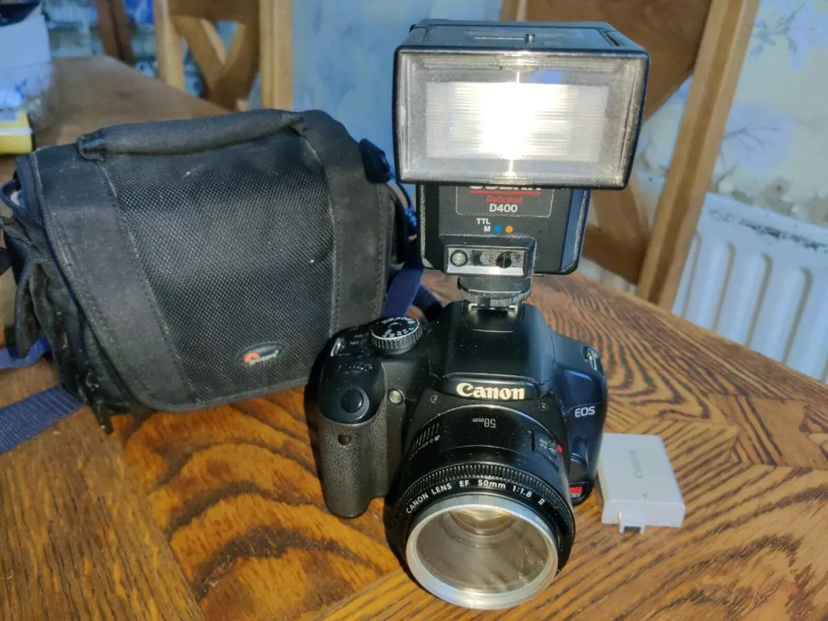 LARGE CANON DIGITAL VIDEO/CAMERA & FLASHGUN ! - Image 1
