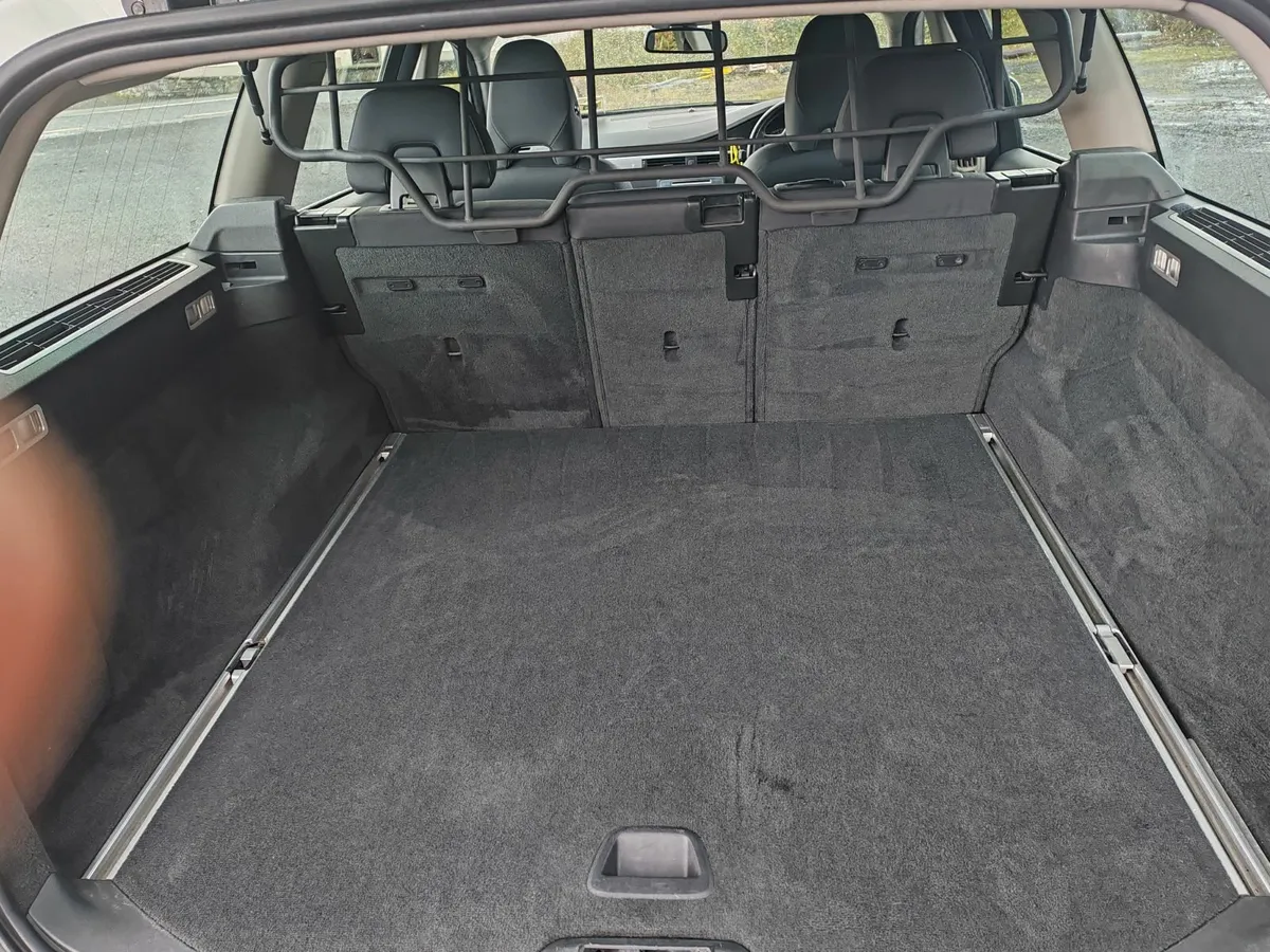 Volvo V70 2011 - Image 4