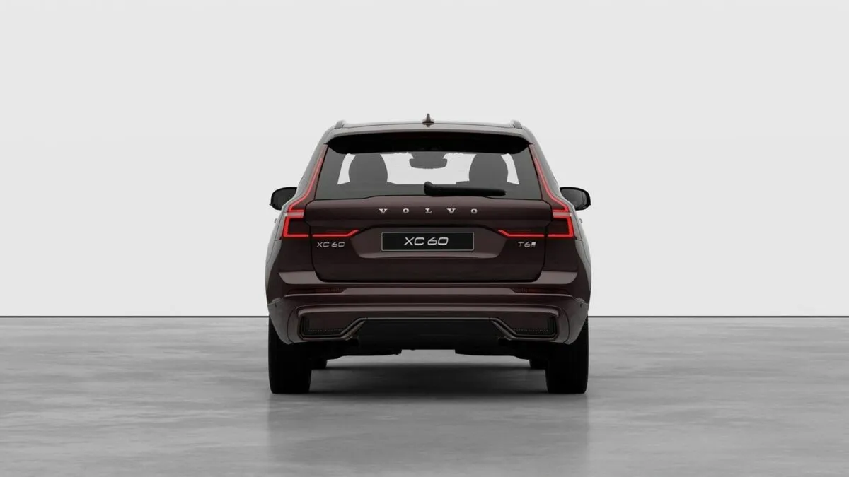 Volvo XC60 Plus in Mulbrey Red with Cardoman Nappa - Image 3
