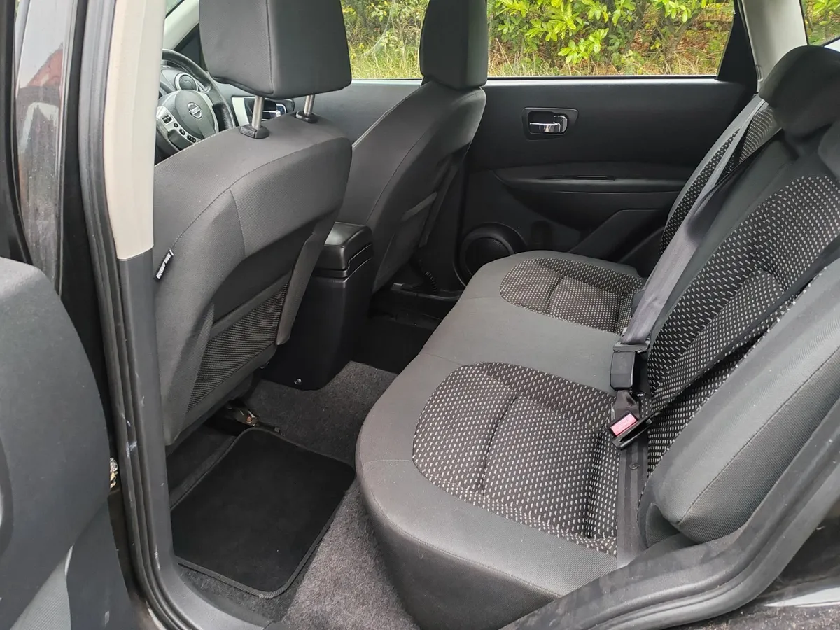 Nissan Qashqai 2010 - Image 2