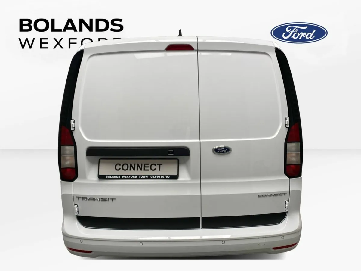 Ford Transit Connect Limited 220 SWB L1 2.0L EcoBl - Image 4