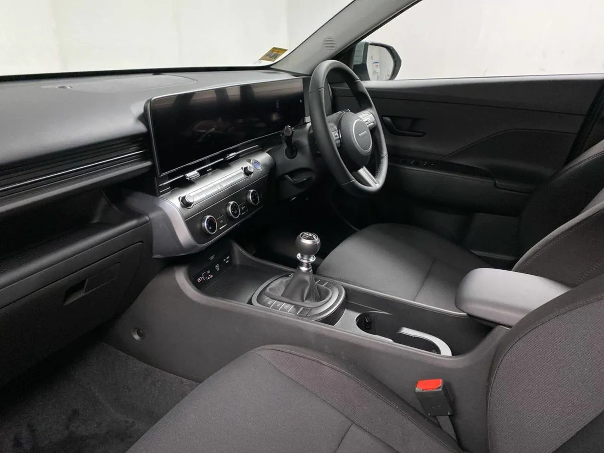 Hyundai KONA Kona Signature - Image 3