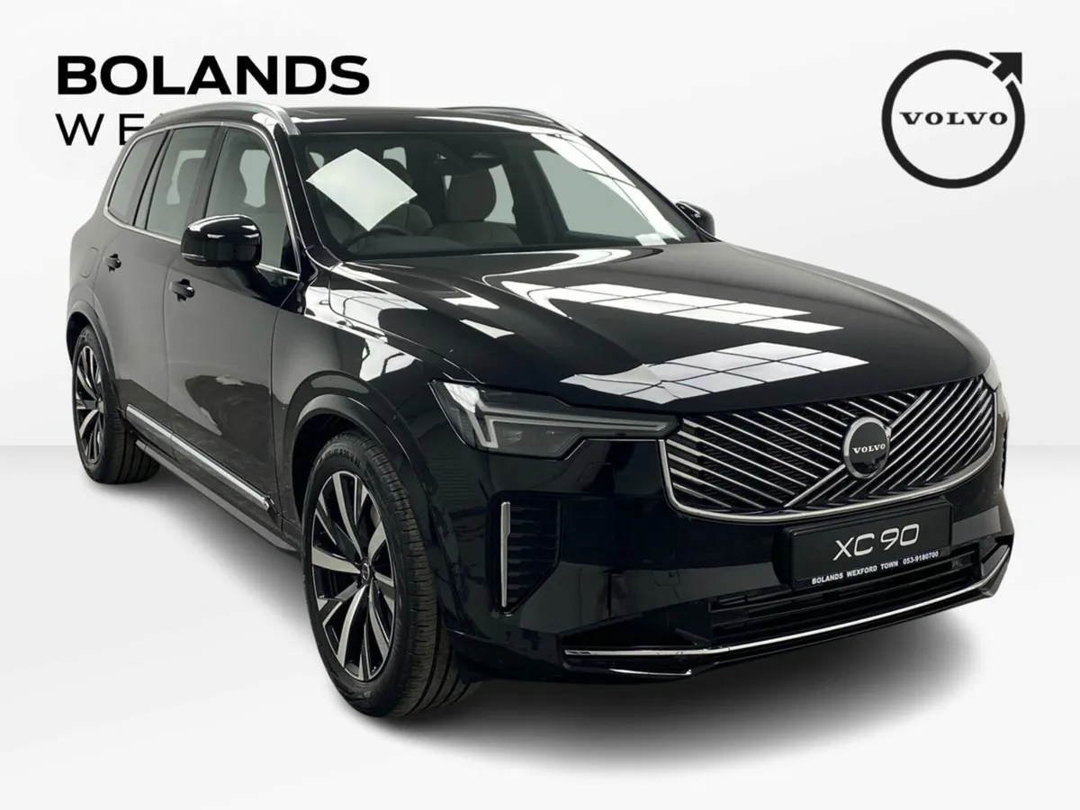 Volvo XC90 Onyx Black Plus with Cardamon interior - Image 1