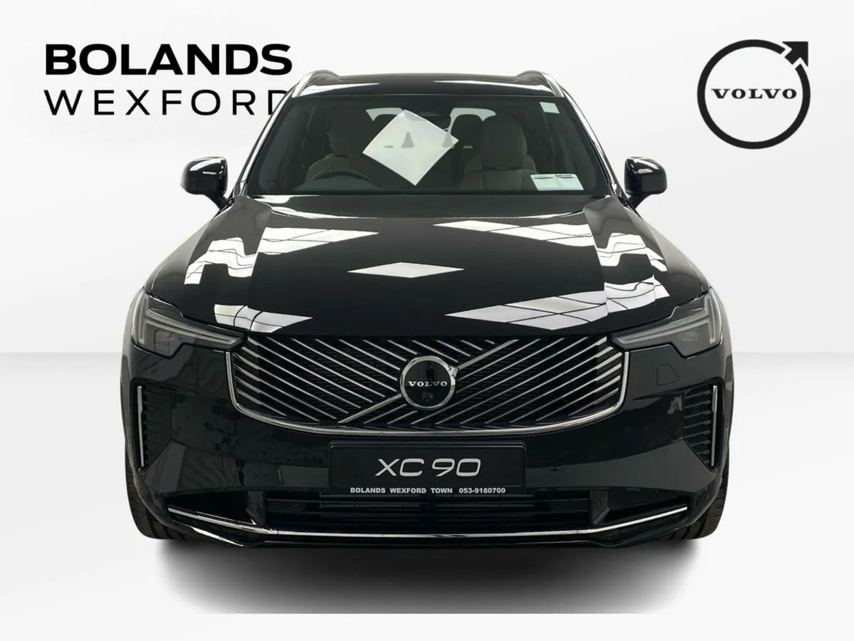 Volvo XC90 Onyx Black Plus with Cardamon interior - Image 3