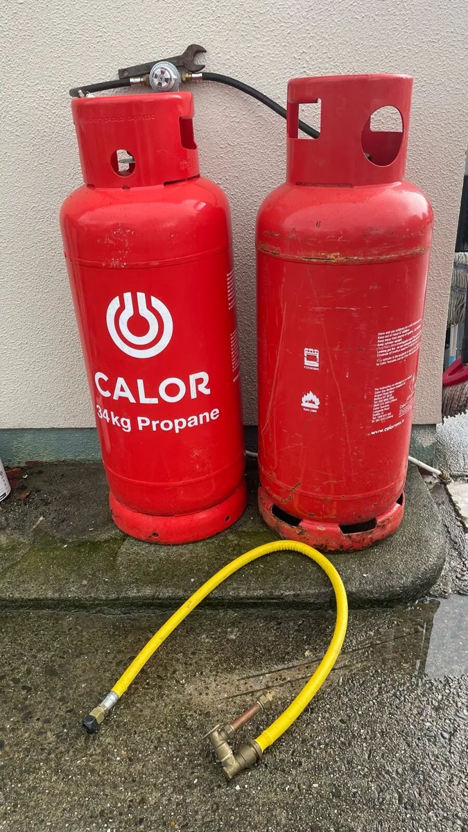 Gas connection - Image 1