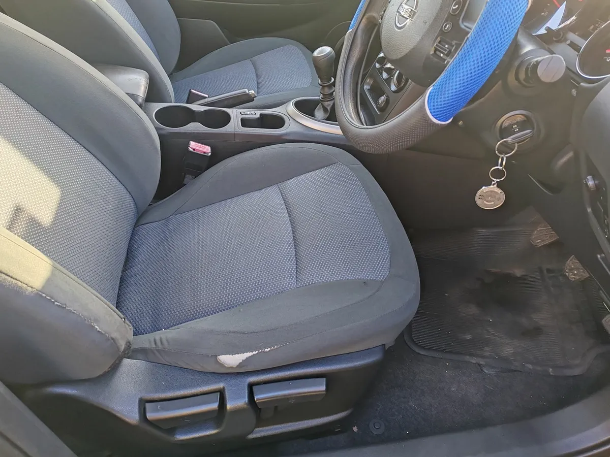 Nissan Qashqai 2012 - Image 4