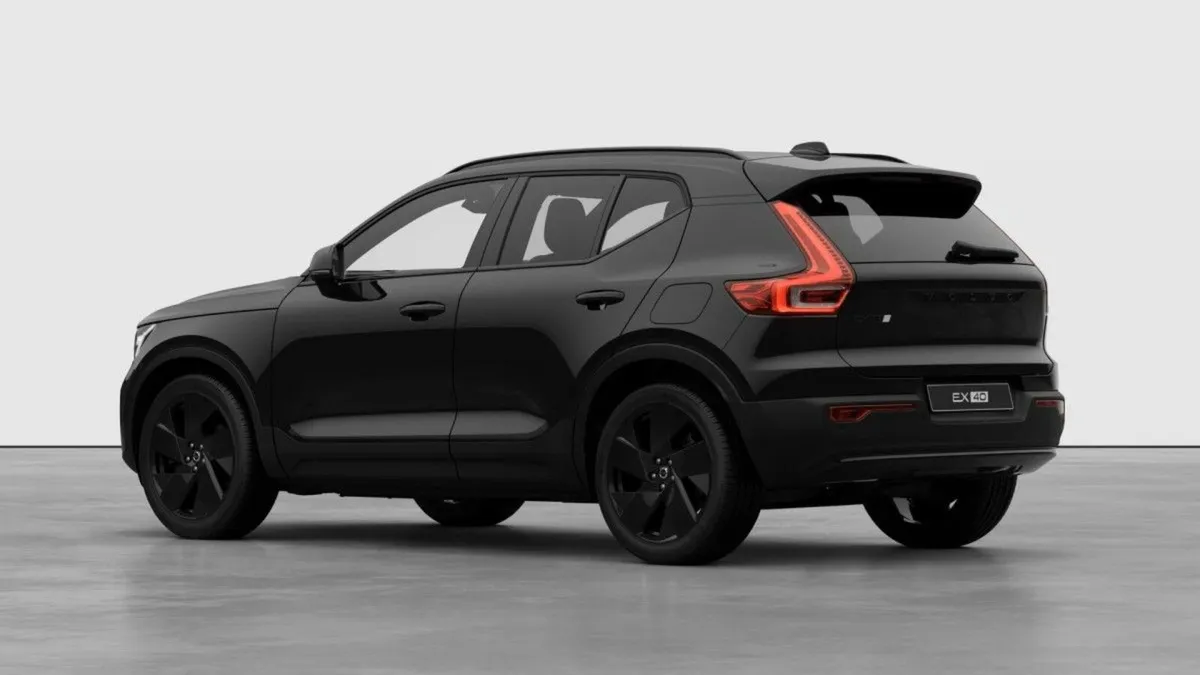Volvo EX40 Black Edition Plus Extended Range - Image 2