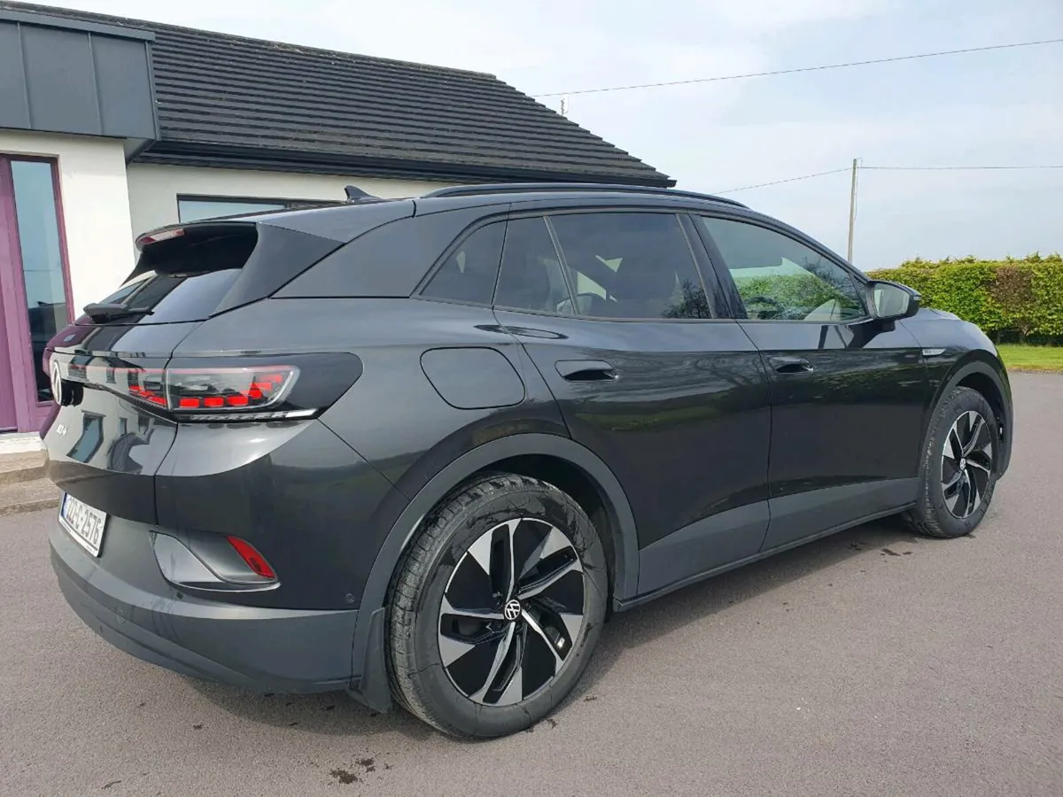 2022 VW ID4 77kw 204bhp Family Spec - Image 3