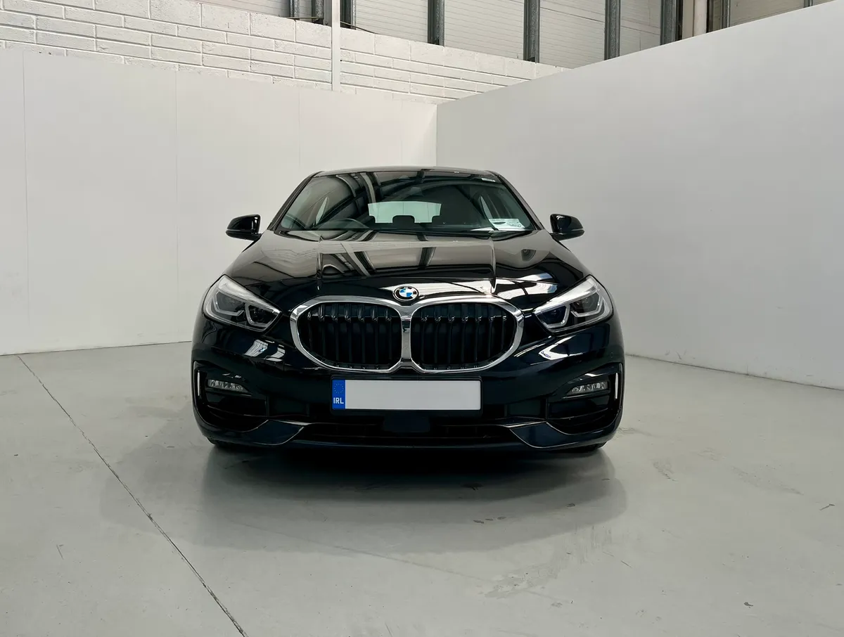 222 BMW 1 Series Diesel - Image 2