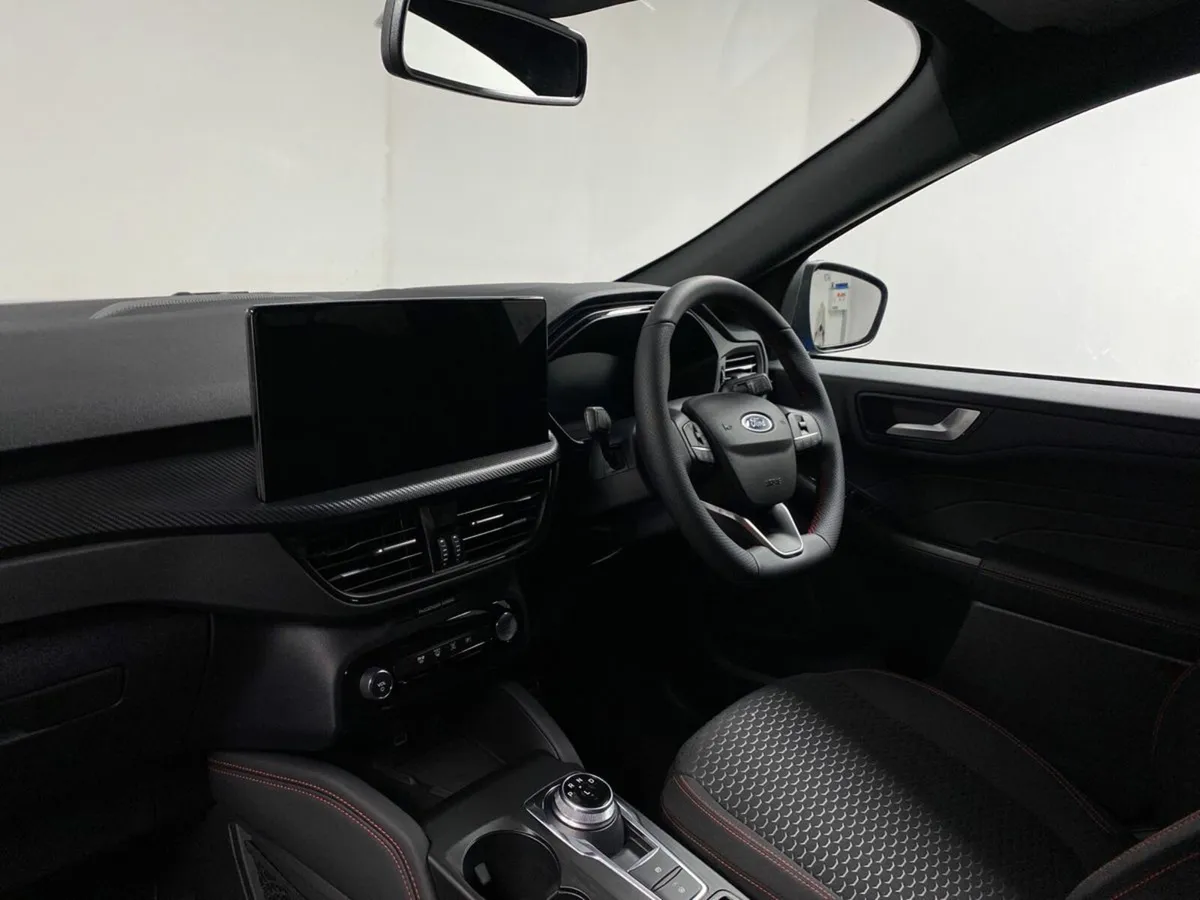 Ford Kuga ST-LINE PHEV 2.5 243PS - Image 3