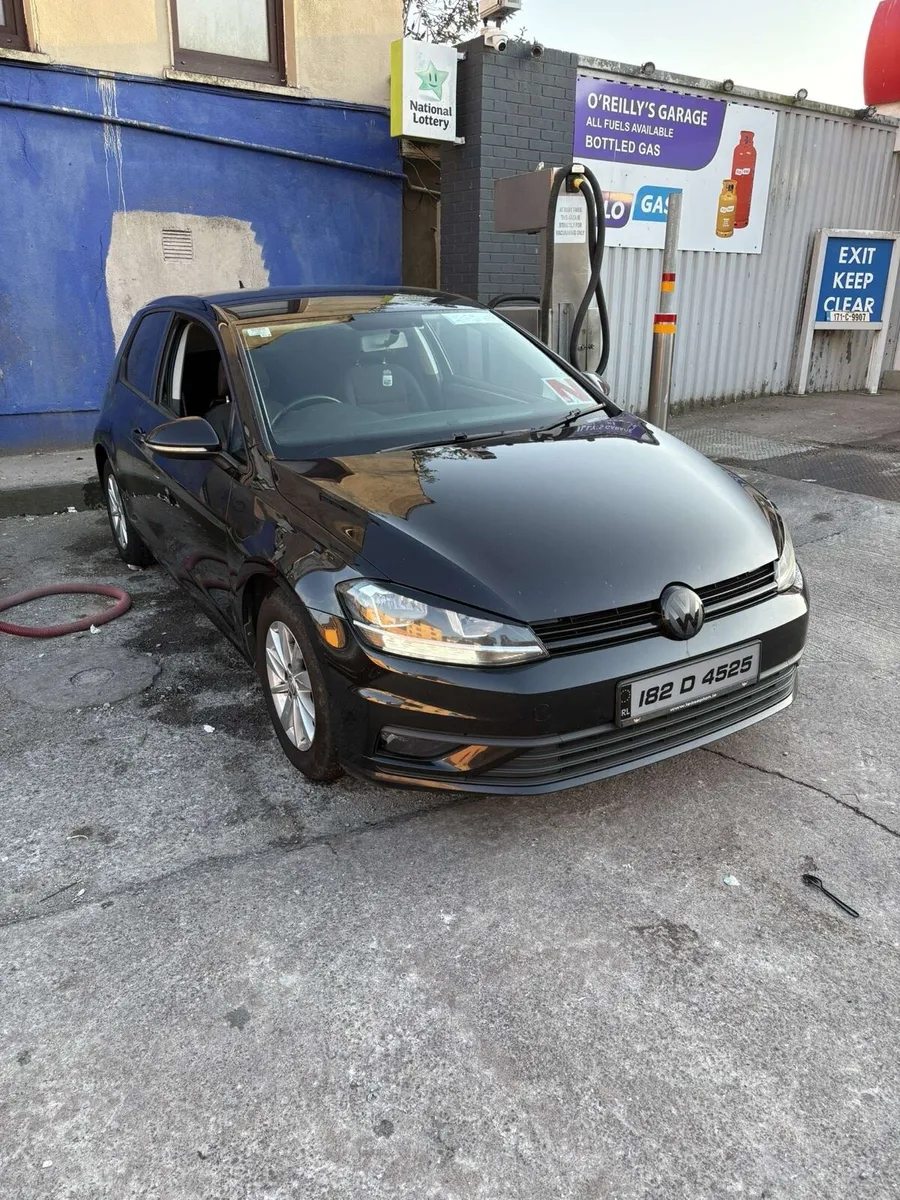 Volkswagen Golf - Image 2