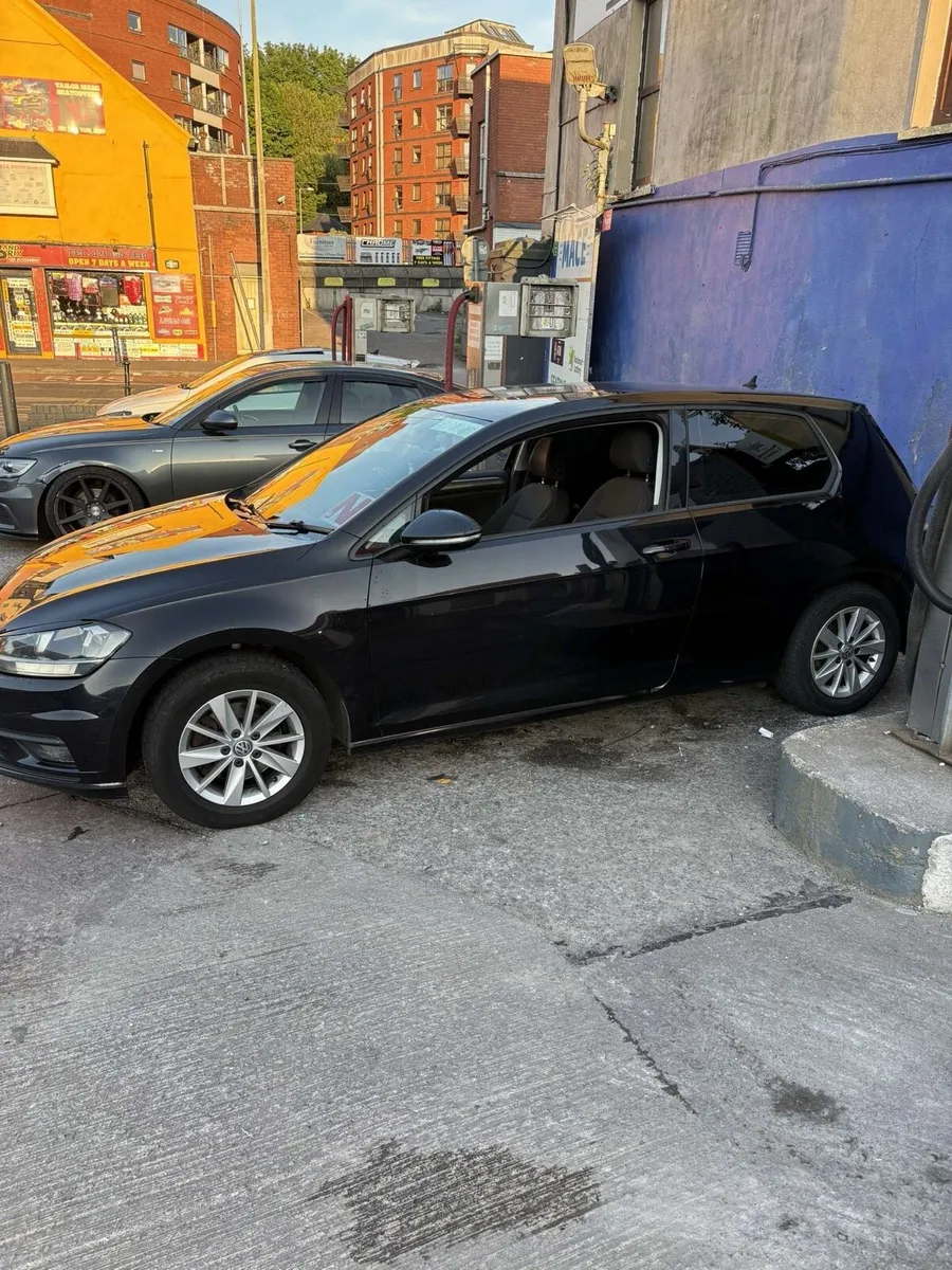 Volkswagen Golf - Image 3