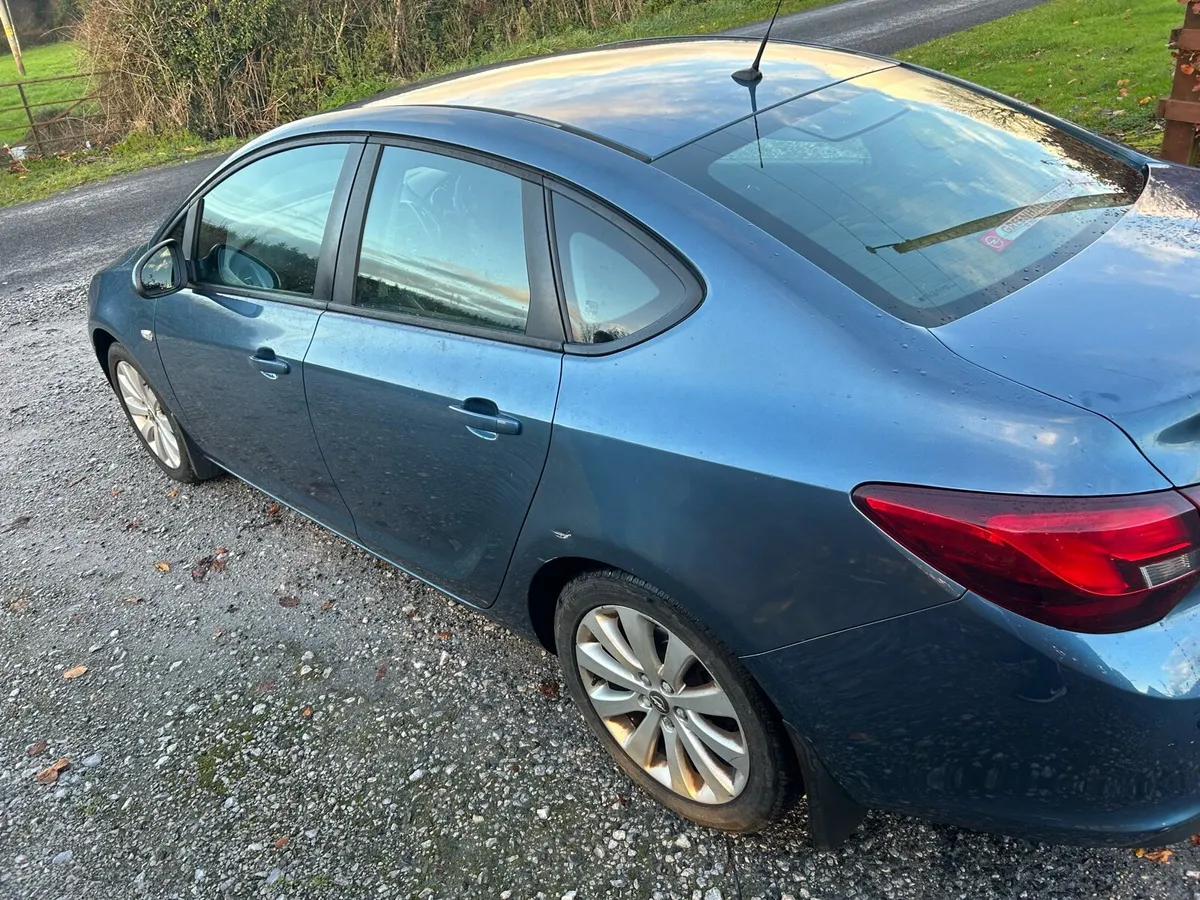 Opel Astra - Image 4