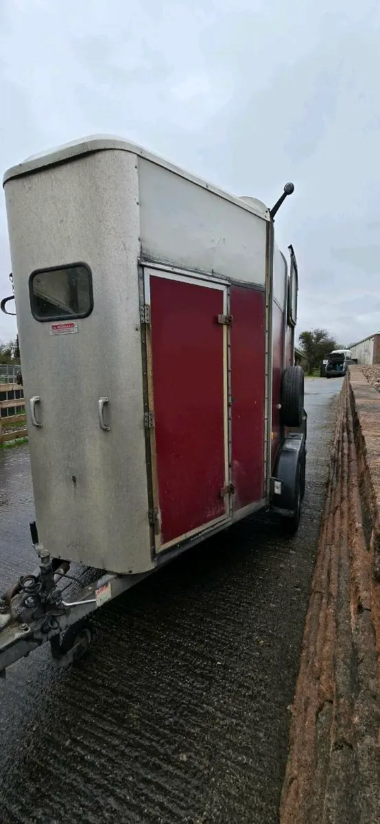 Horse box - Image 4