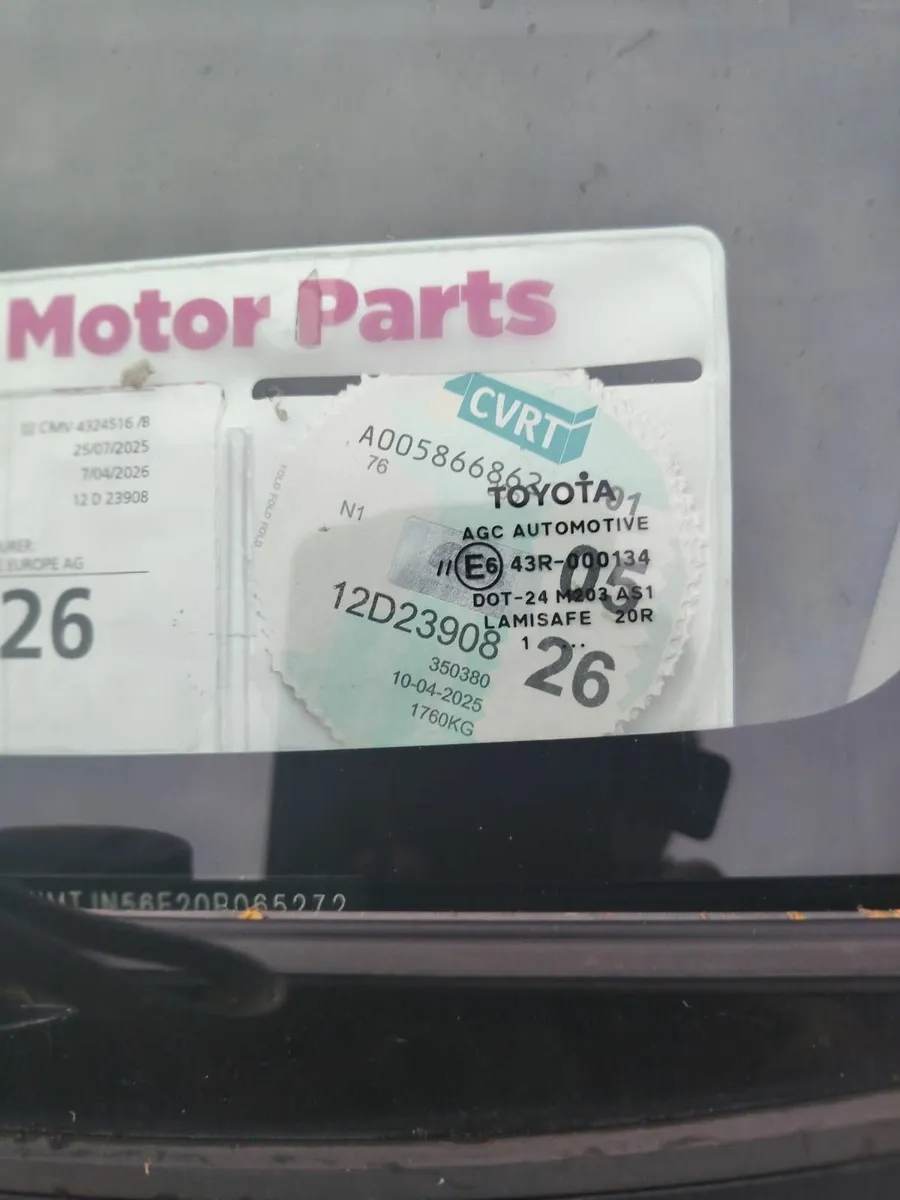 Toyota Auris 2012 - Image 4