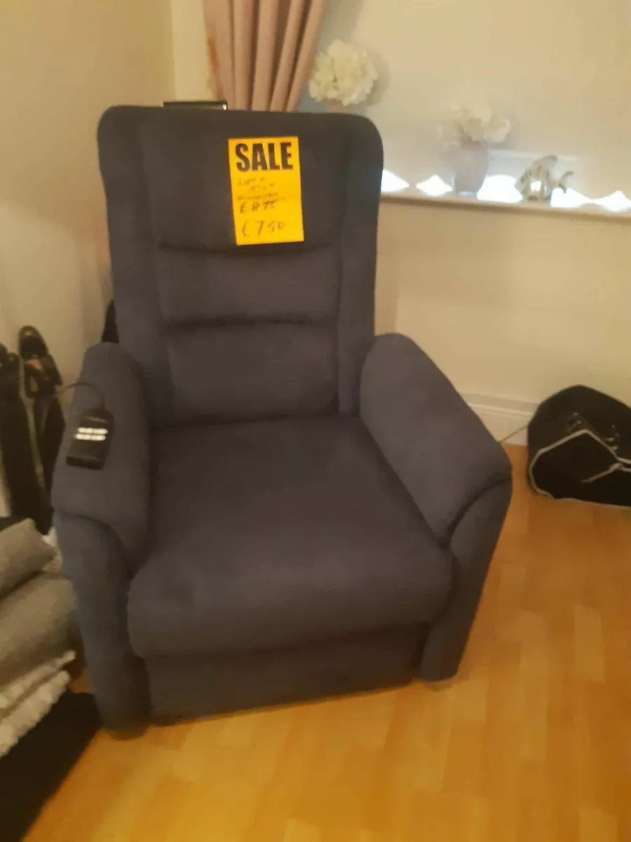 Dark Navy Duel motor Recloner/Riser chair - Image 3