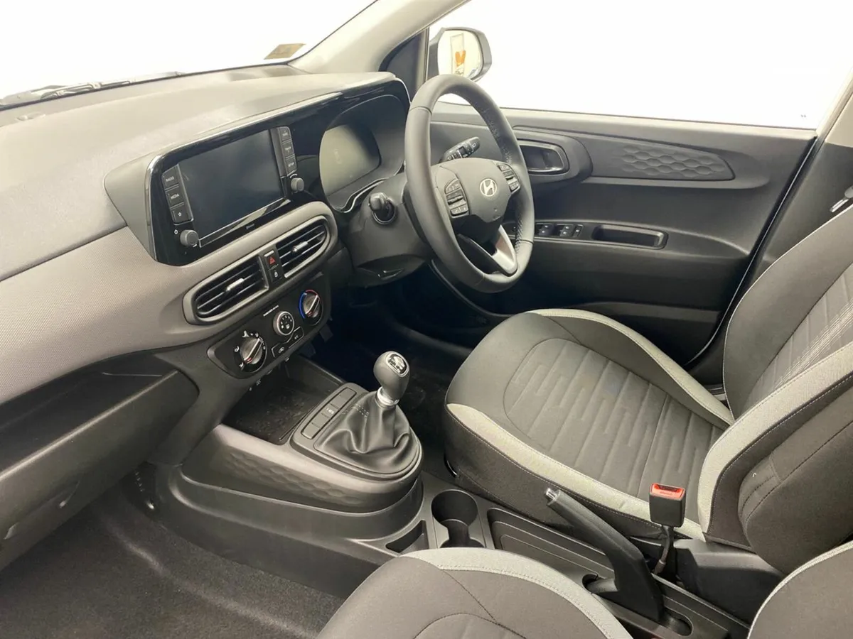 Hyundai i10 FL Deluxe Plus - Image 3