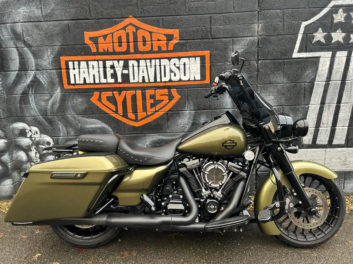 2018 HARLEY-DAVIDSON Road King Special - Image 1