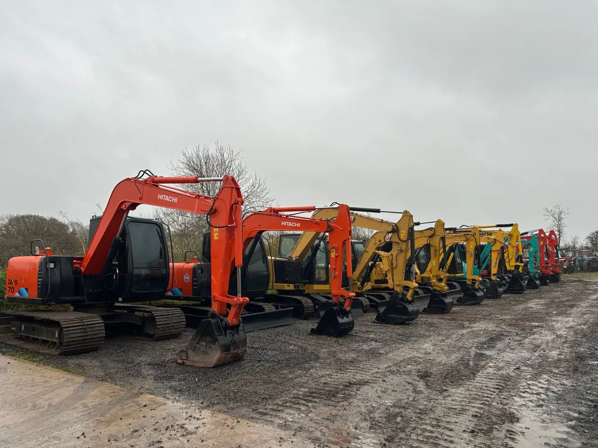 5 - 8 Tonne Diggers - - - Priced To Sell - Image 2