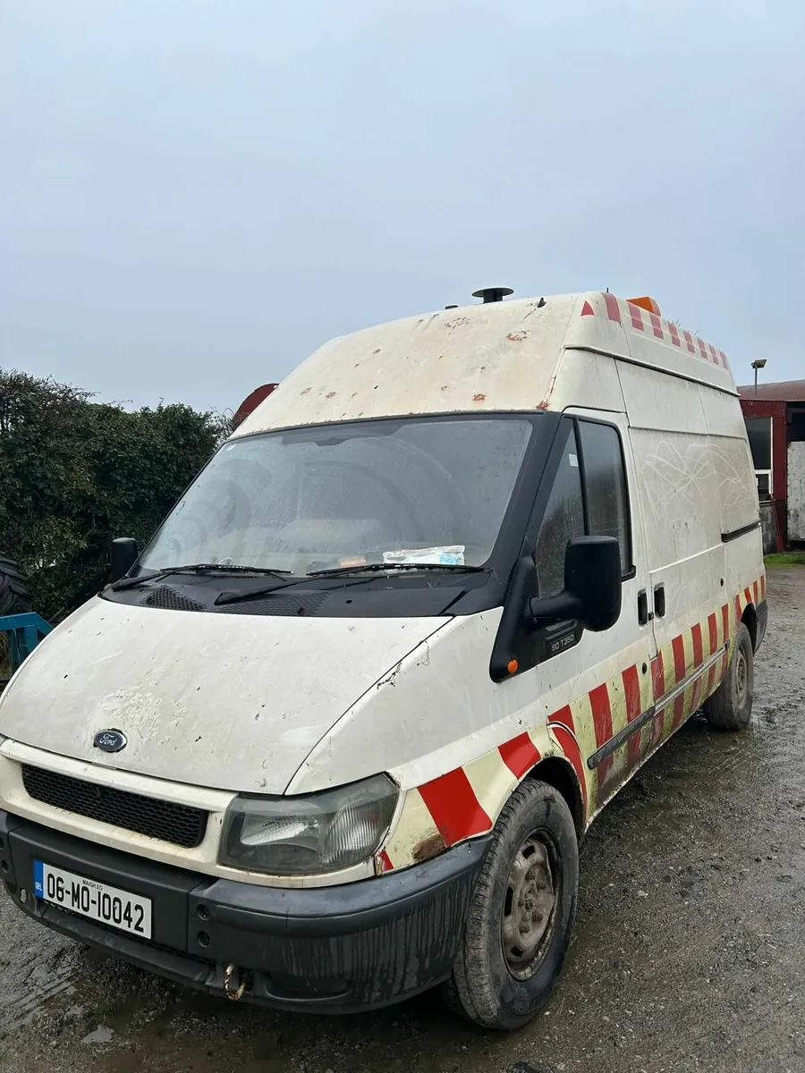 Ford Transit 2006 - Image 2
