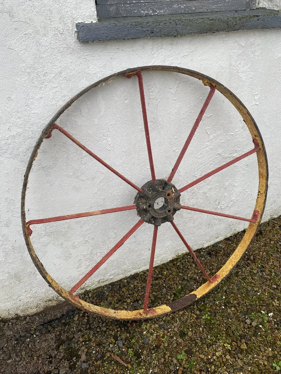 Cart wheels - Image 1