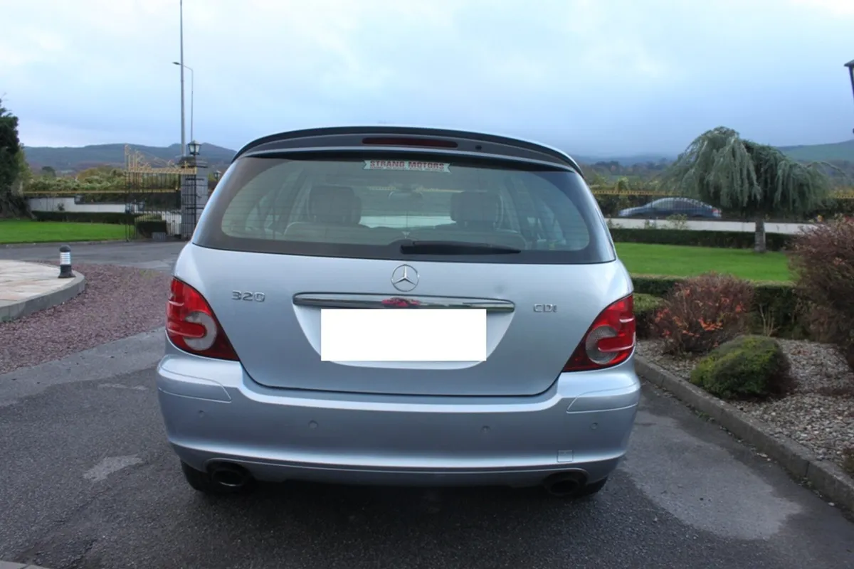 Mercedes-Benz R320 CDI  LWB  MPV  4MATIC,  2008 - Image 2