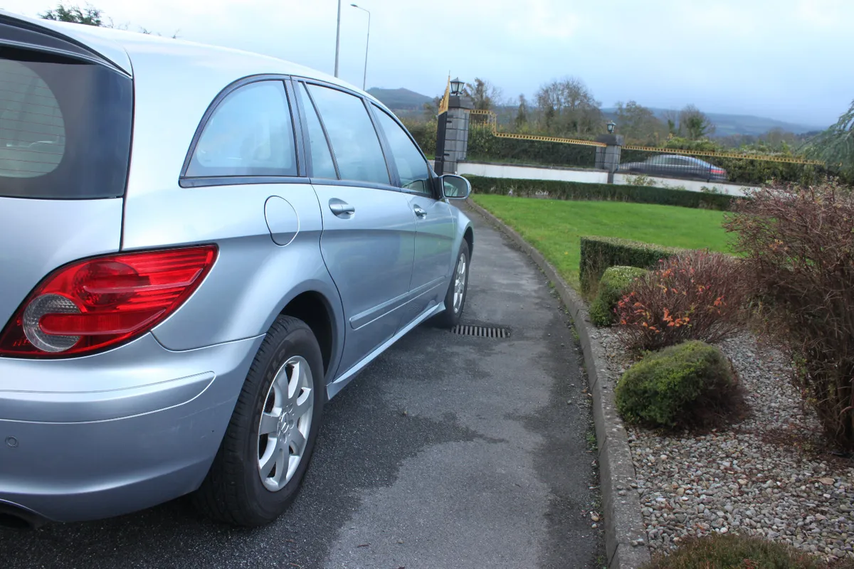 Mercedes-Benz R320 CDI  LWB  MPV  4MATIC,  2008 - Image 3