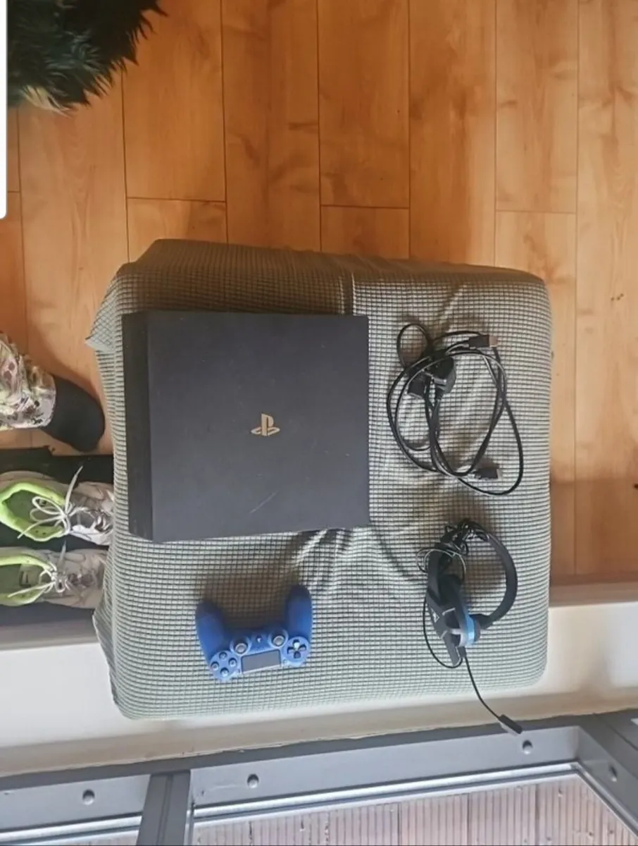 Ps4 Pro - Image 1