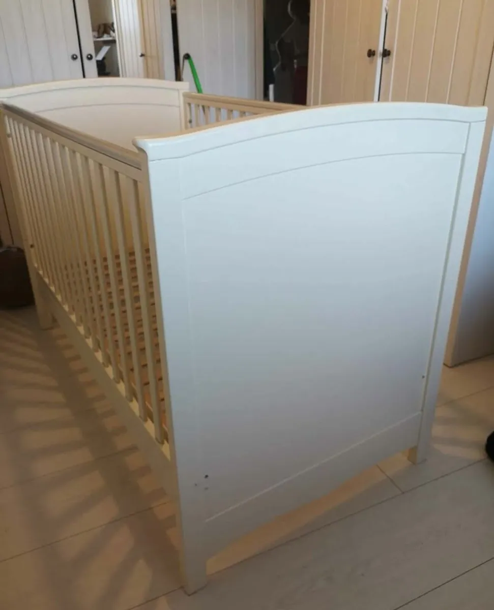 Cot bed - Free - Image 4