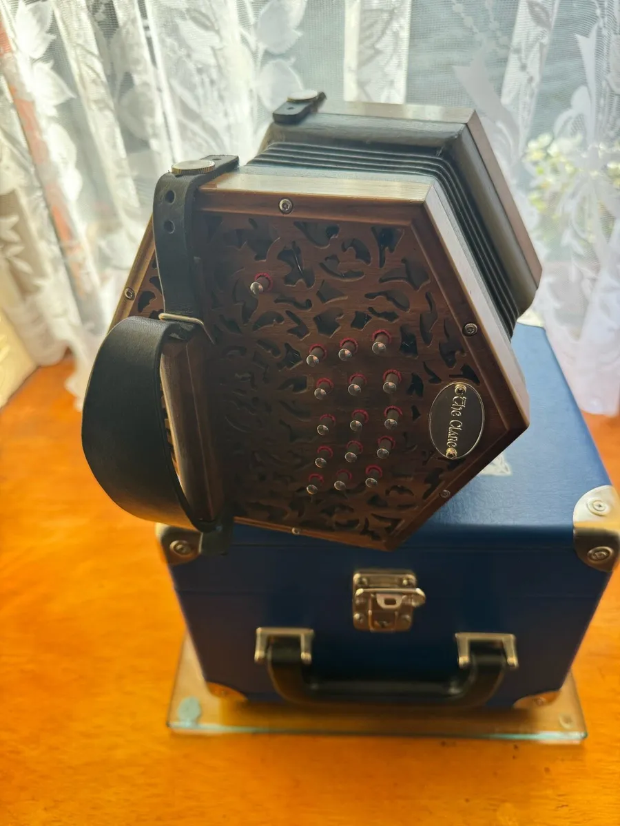 Concertina - Image 1