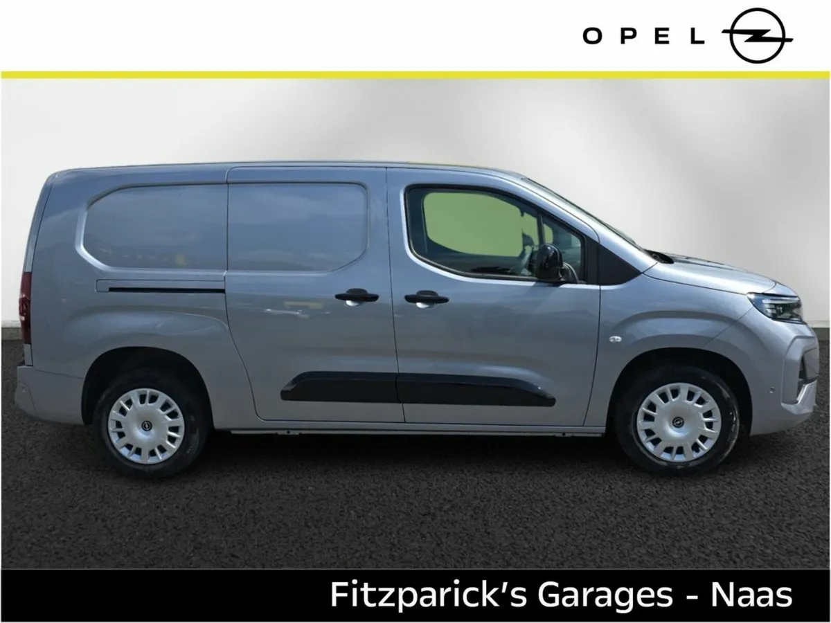 Opel Combo Long Wheel Base Sportive 1.5D with 4.9% - Image 4