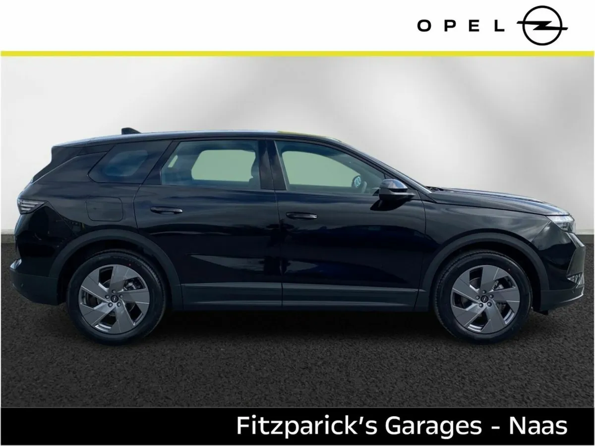 Opel Grandland ELEGANCE HYBRID with 2.9% Finance A - Image 4