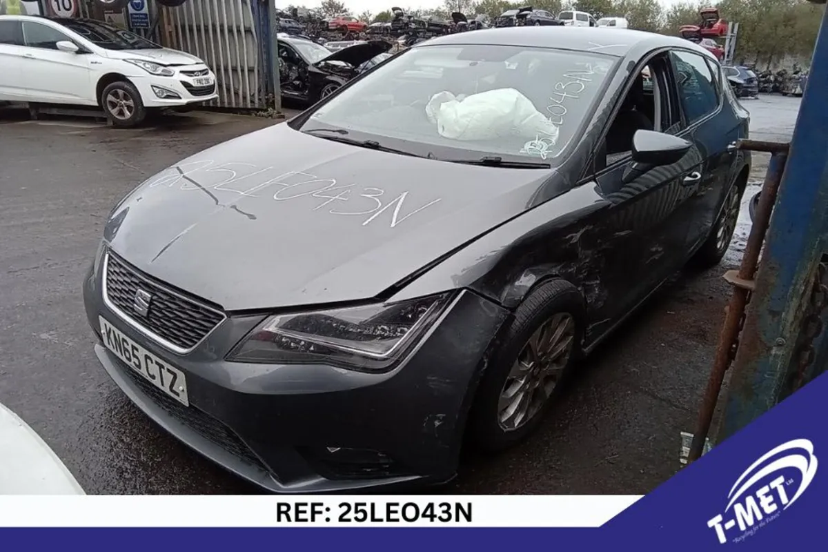 2015 SEAT LEON BREAKING FOR PARTS - Image 1