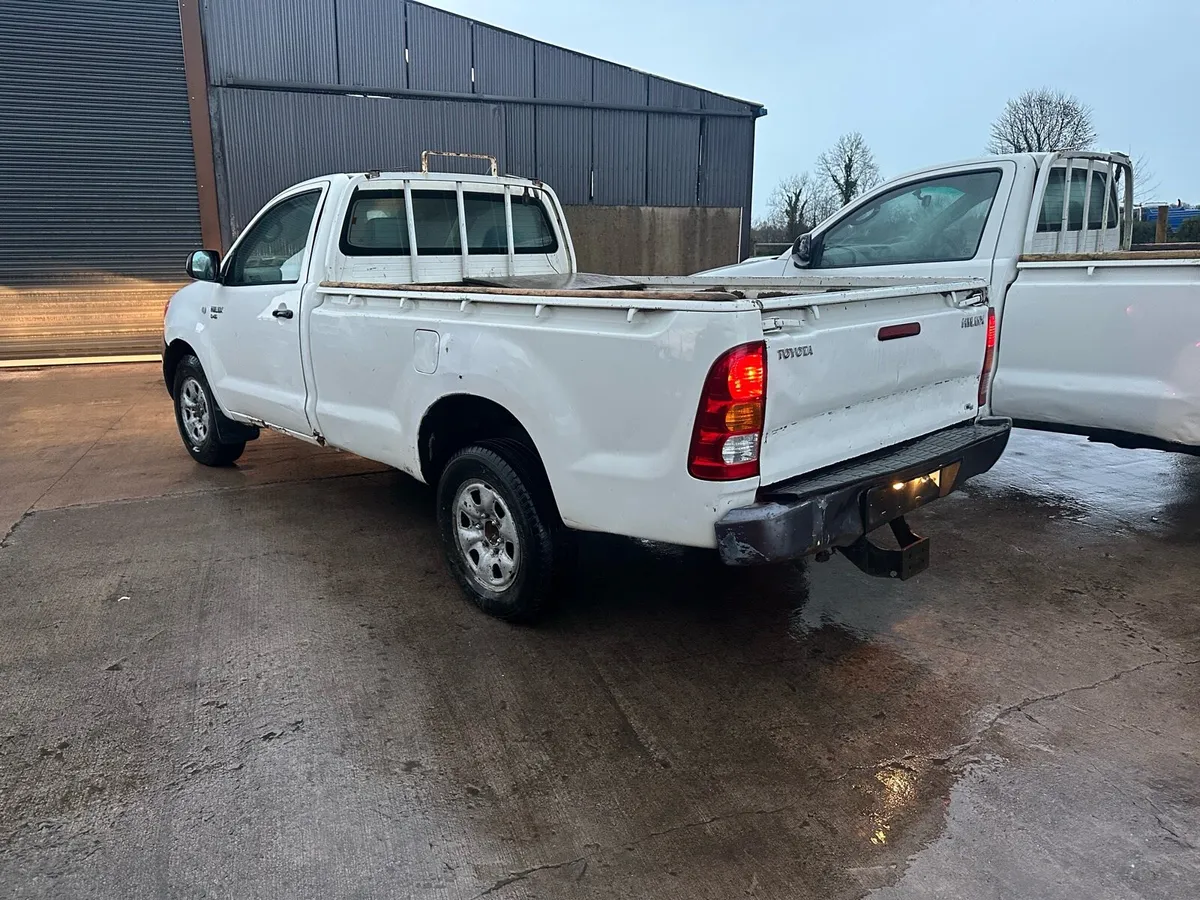 X2 toyota Hilux 2008 for sale 2.5 - Image 4