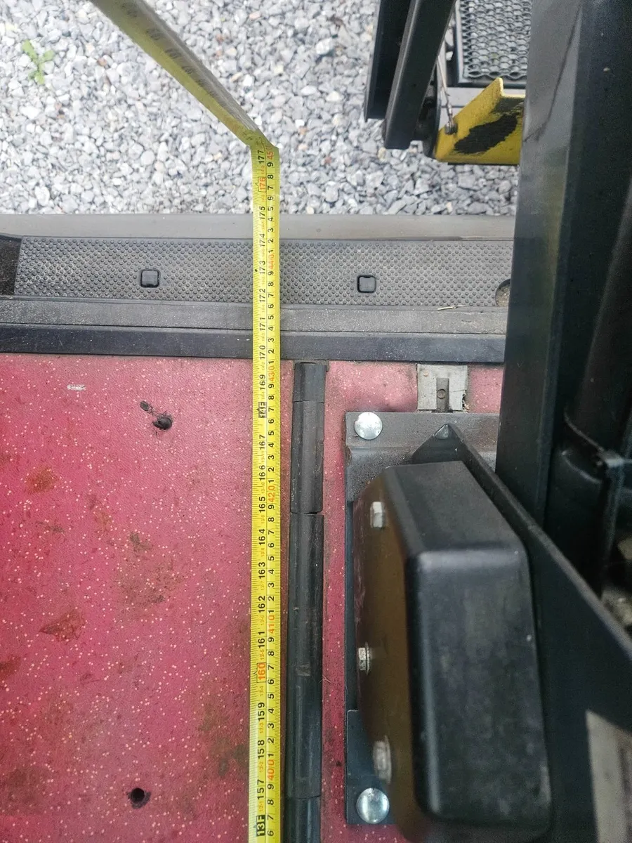 camper van - Image 2