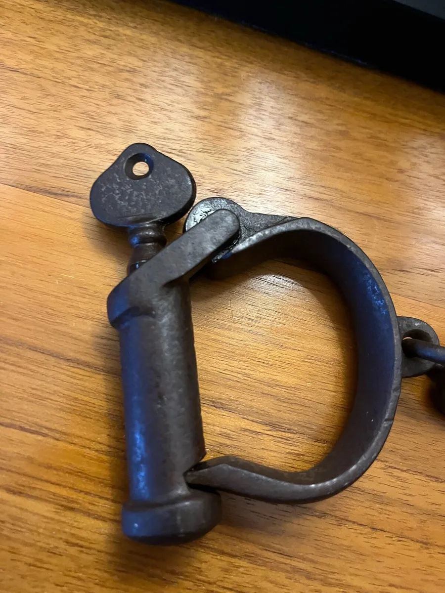 Working Vintage British Military Iron Handcuffs - Image 2