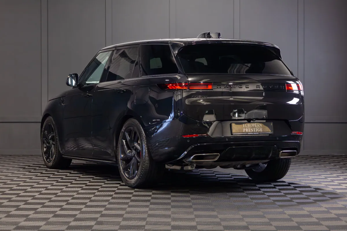 2025 Range Rover Sport Edition P460e - Image 4