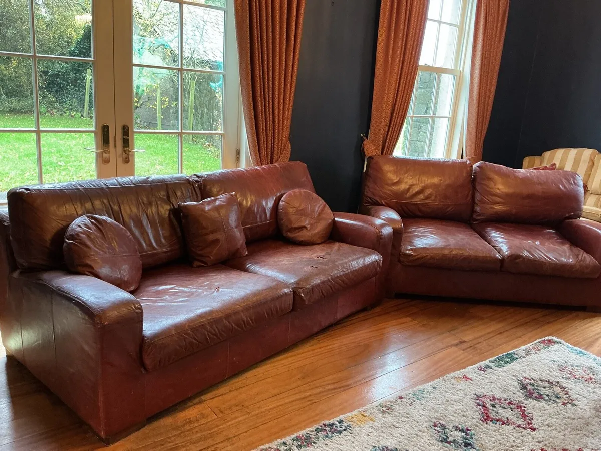 Tetrad leather couch set- Oxblood - Image 1