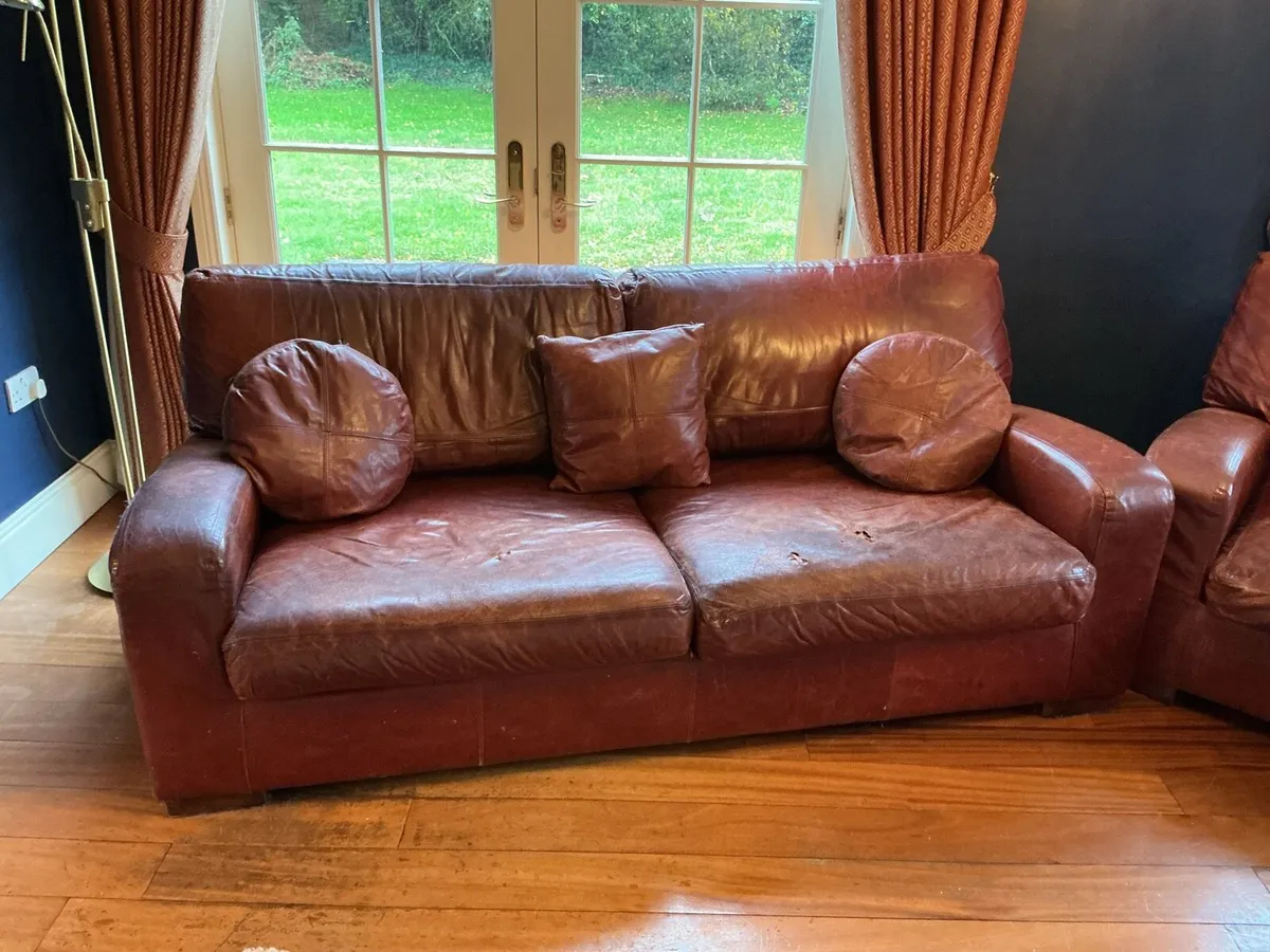 Tetrad leather couch set- Oxblood - Image 3