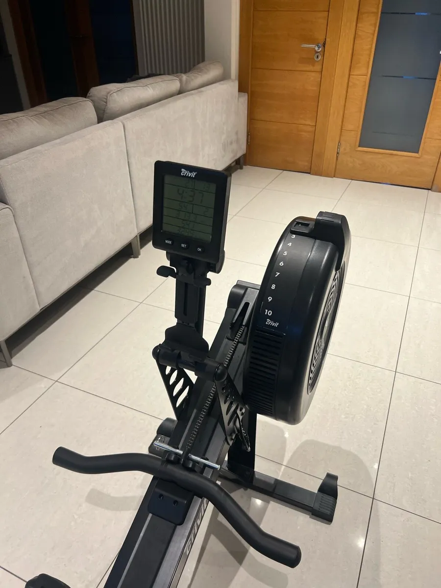 Rowing Machine - Image 3