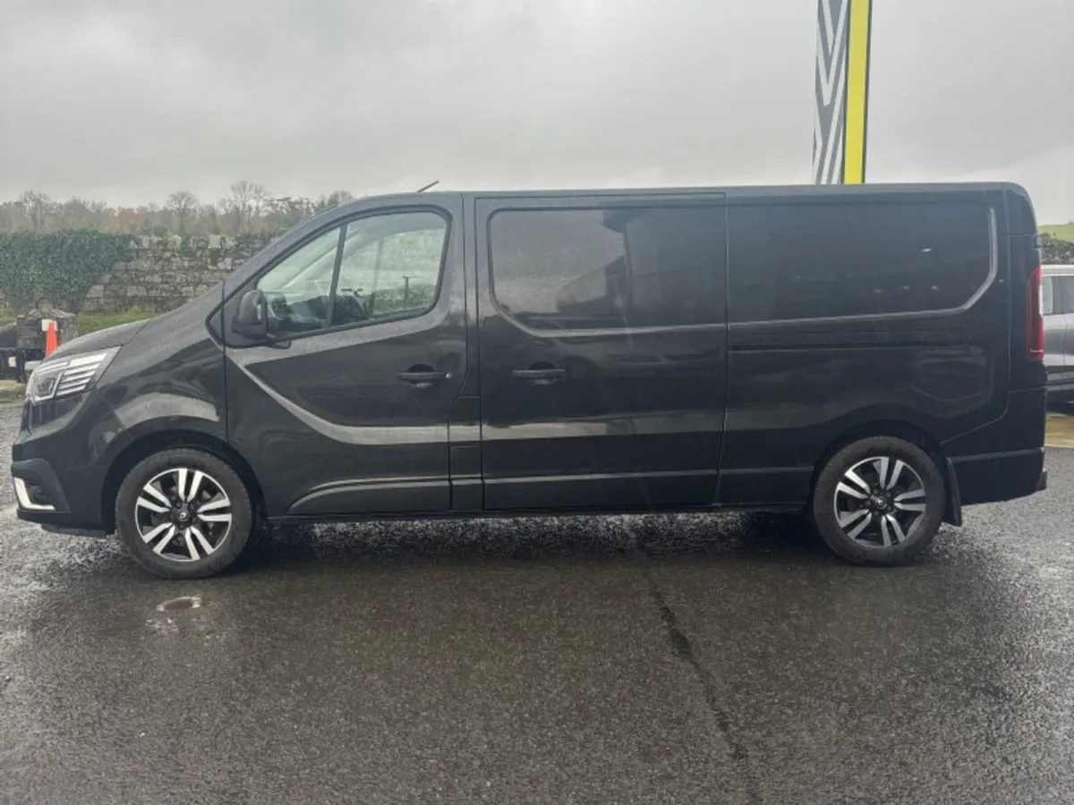 Renault Trafic 170 Auto Extra Sport ex vat Price - Image 4