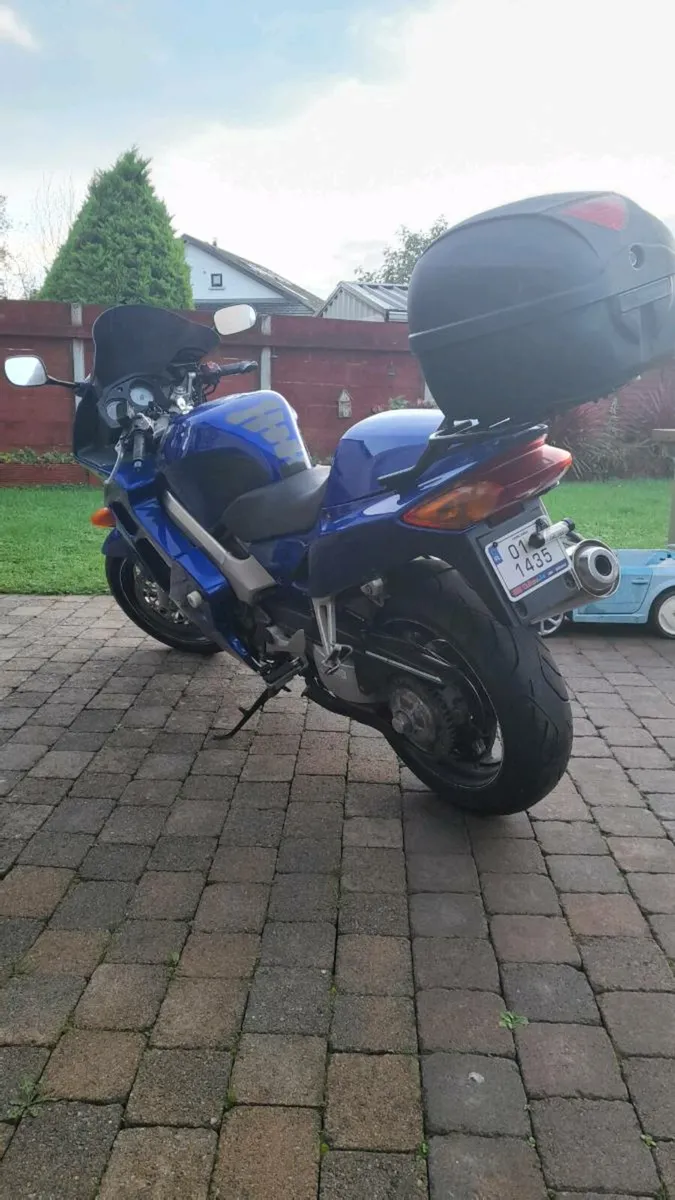 HONDA VFR 800 FI - Image 2