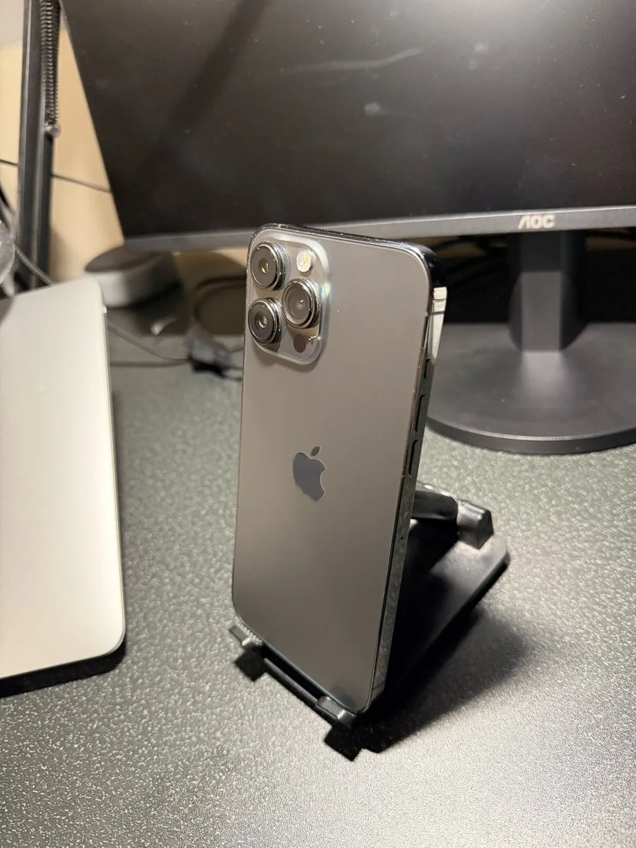 iPhone 13 Pro Max - Image 1