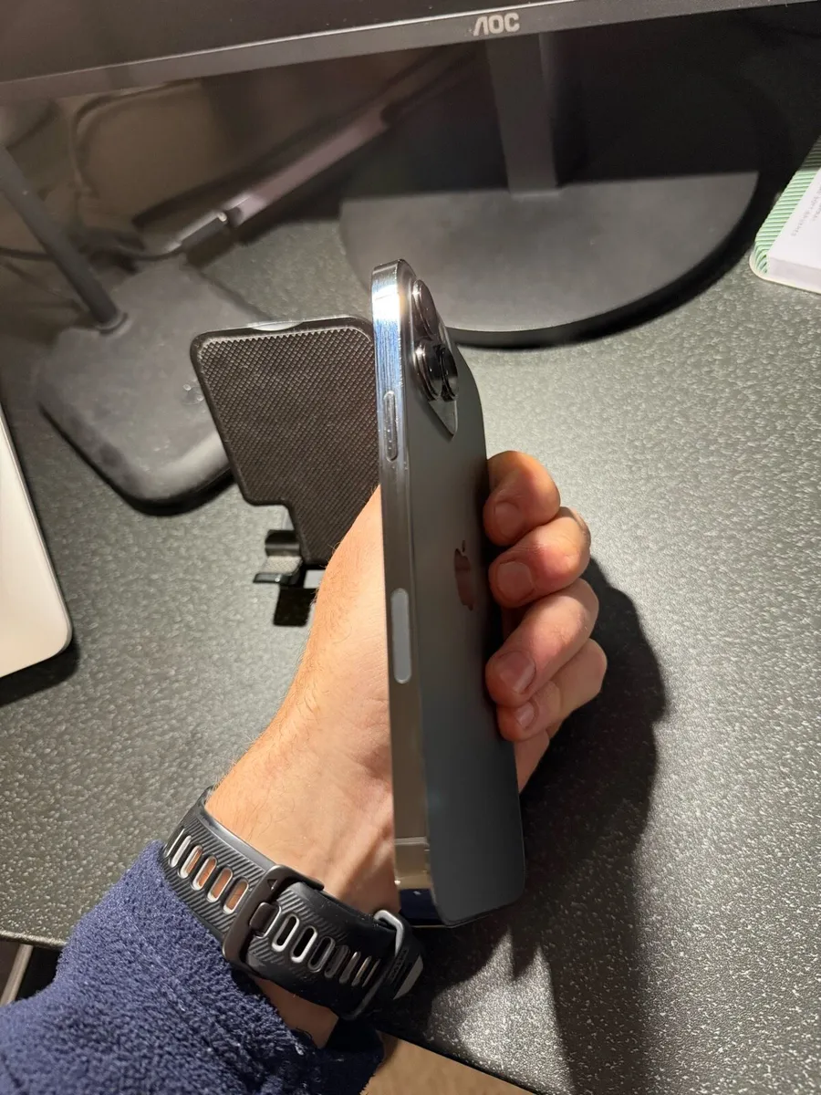 iPhone 13 Pro Max - Image 3