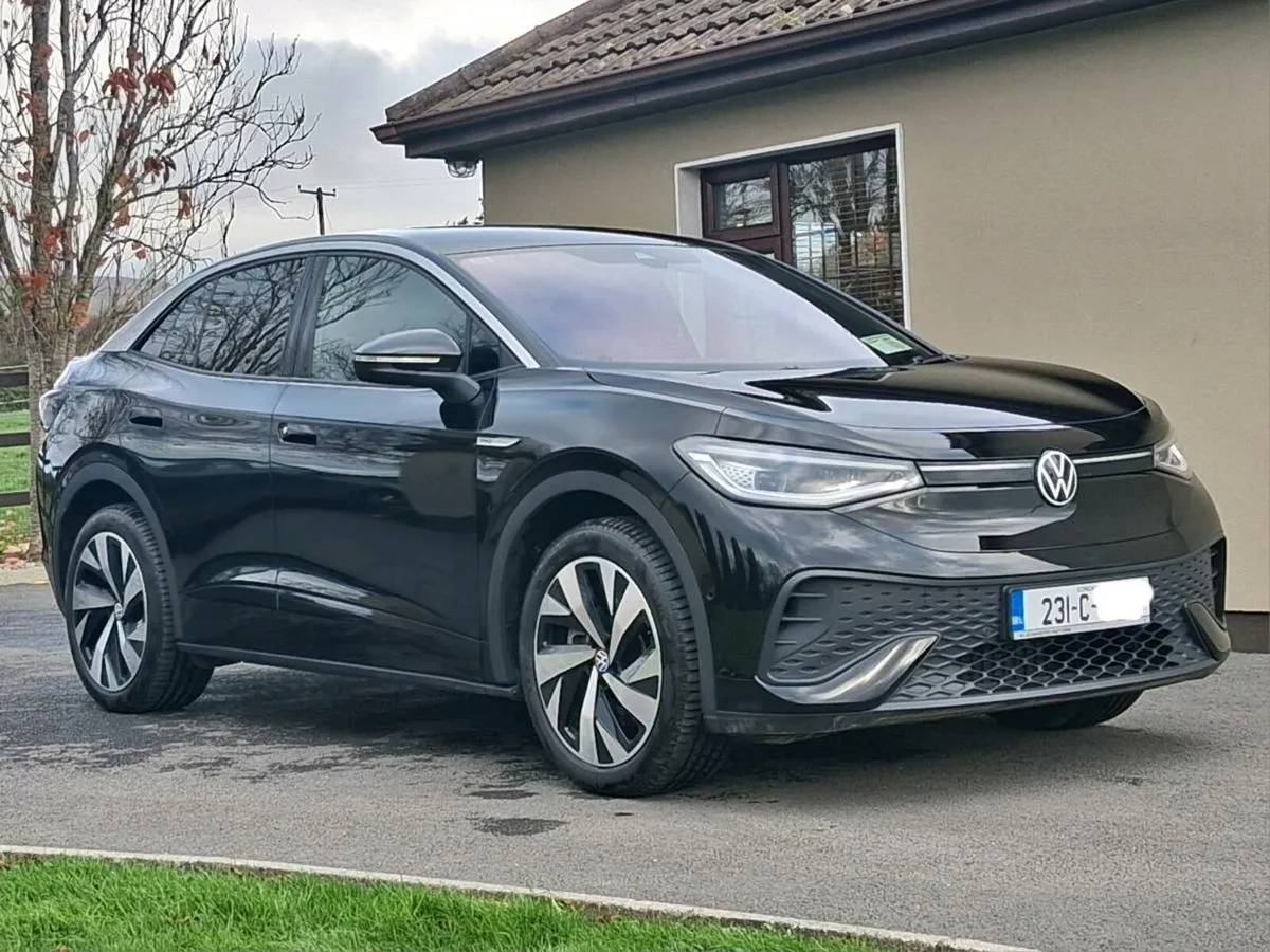2023 VW ID5, NO DAMAGE, DRIVE HOME, 17K KM - Image 1
