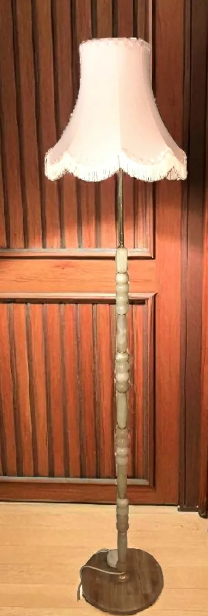 Stunning Marble onyx vintage floor lamp - Image 1