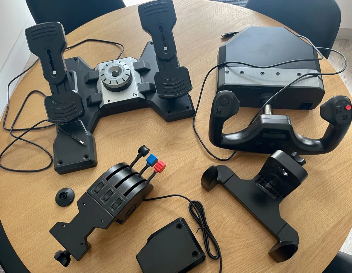 Logitech Saitek Flight Pack