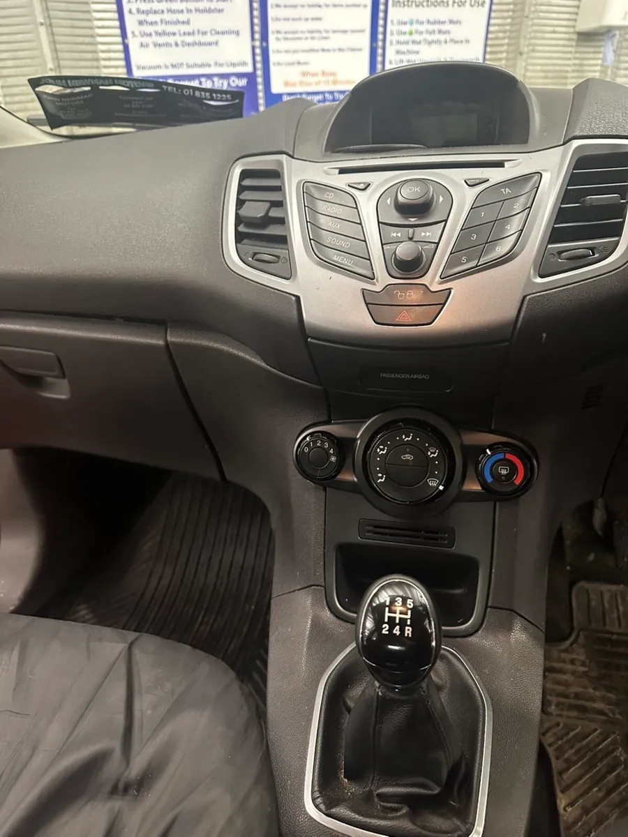 Ford Fiesta - Image 2