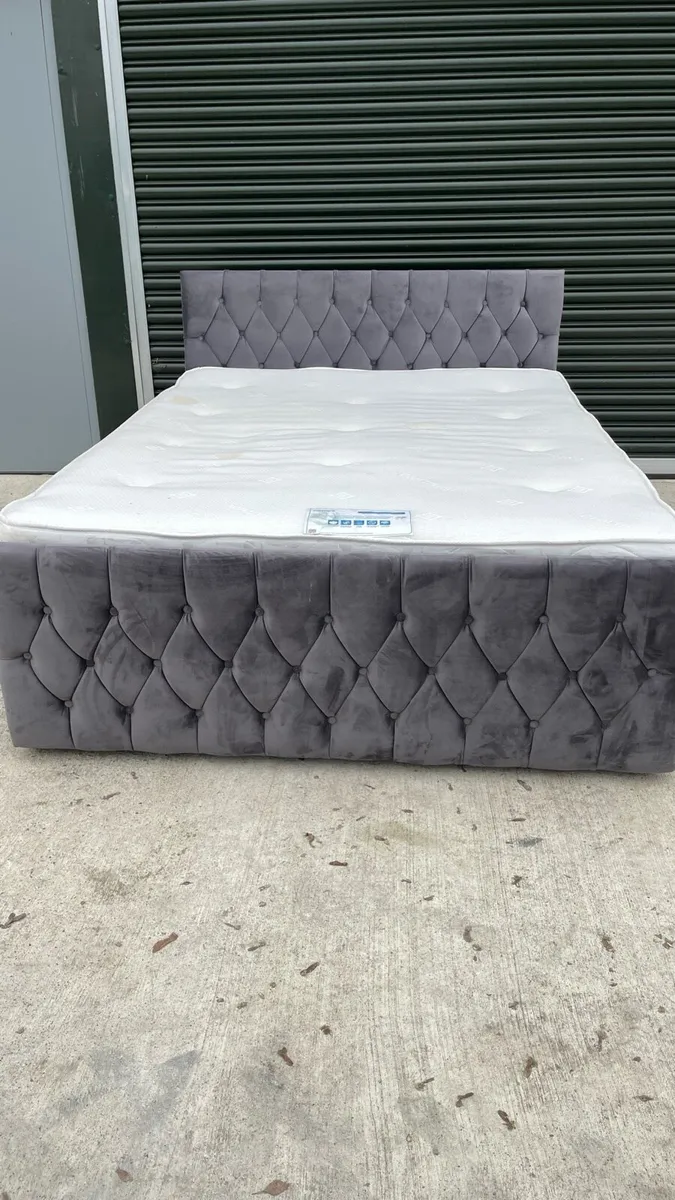 King size bed like new - Image 3