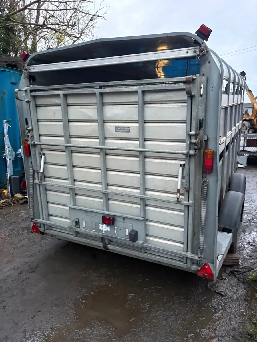 Ifor Williams 12ft cattle trailer - Image 2